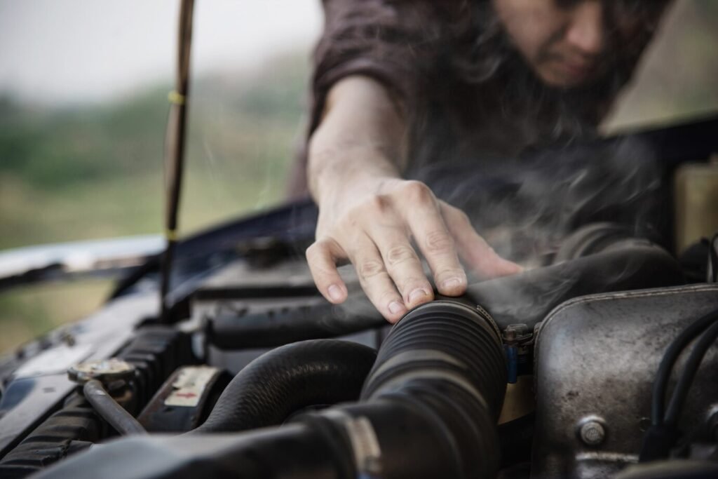 Fast and reliable jump start service in Downtown Loop, Chicago, helping you get back on the road quickly with professional battery boosting assistance.